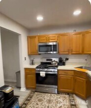 443 Northam Dr in North Brunswick, NJ - Building Photo - Building Photo