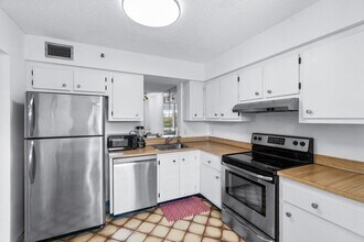 14623 Bonaire Blvd in Delray Beach, FL - Building Photo - Building Photo