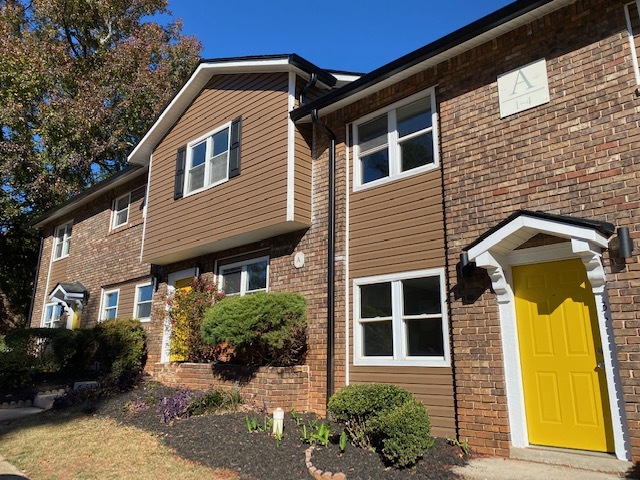 Scenic At 2505 in Decatur, GA - Building Photo