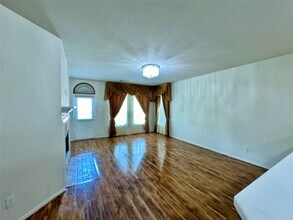 12905 Meadow Springs Dr in Pearland, TX - Building Photo - Building Photo