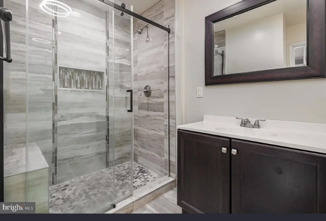 15087 Holleyside Dr in Montclair, VA - Building Photo - Building Photo
