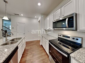 5040 Hudson Vly Dr in Cumming, GA - Building Photo - Building Photo