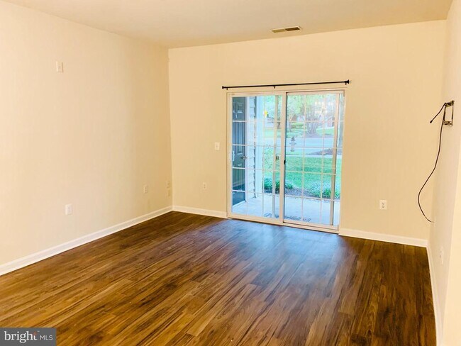 100 Watkins Pond Blvd in Rockville, MD - Building Photo - Building Photo