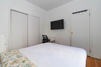 340e E 93rd St in New York, NY - Building Photo - Building Photo