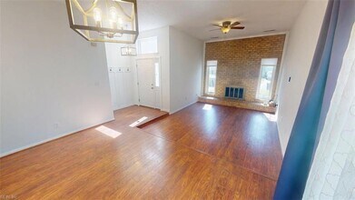 1729 Dylan Dr in Virginia Beach, VA - Building Photo - Building Photo