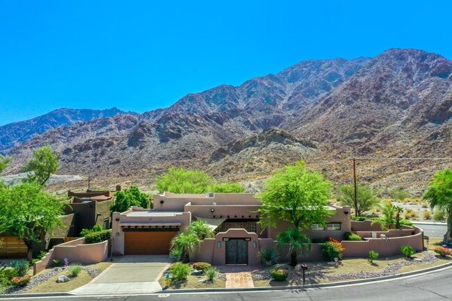 54840 Avenida Velasco in La Quinta, CA - Foto de edificio - Building Photo