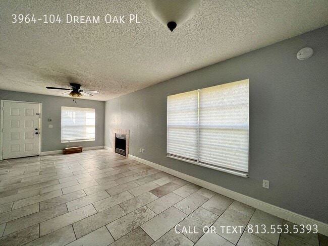 3964 Dream Oak Pl in Tampa, FL - Building Photo - Building Photo