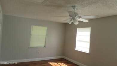 5347 Baycrest Rd in Jacksonville, FL - Building Photo - Building Photo