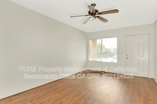 4706 Hayford Way in Sacramento, CA - Building Photo - Building Photo