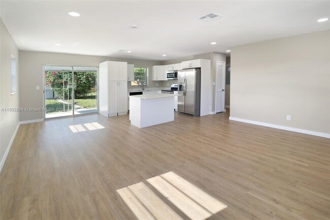 property at 5654 Papaya Rd