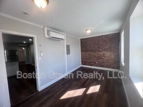 315 Meridian St in Boston, MA - Building Photo - Building Photo