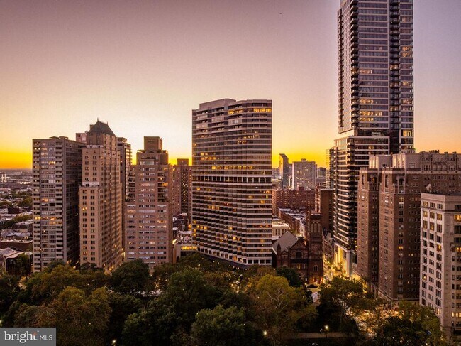 property at 202 W Rittenhouse Square