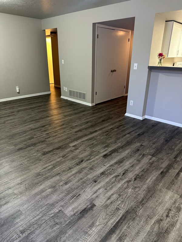 124 S Rockrimmon Blvd in Colorado Springs, CO - Building Photo - Building Photo