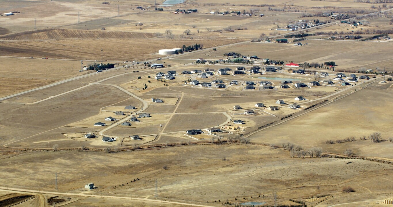 2640 Branding Iron Dr in Severance, CO - Foto de edificio