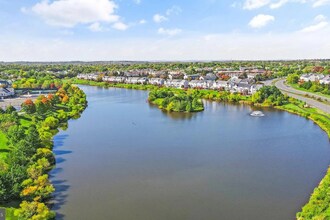 21092 Lost Moccasin Terrace in Ashburn, VA - Building Photo - Building Photo