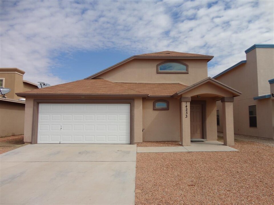 14233 Ranier Point Dr in El Paso, TX - Building Photo