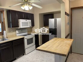 1509 8th St E in Menomonie, WI - Building Photo