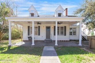 413 St Louis St in Lafayette, LA - Building Photo - Building Photo