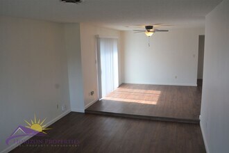 2609-2611 Erin Dr in Sacramento, CA - Building Photo - Building Photo