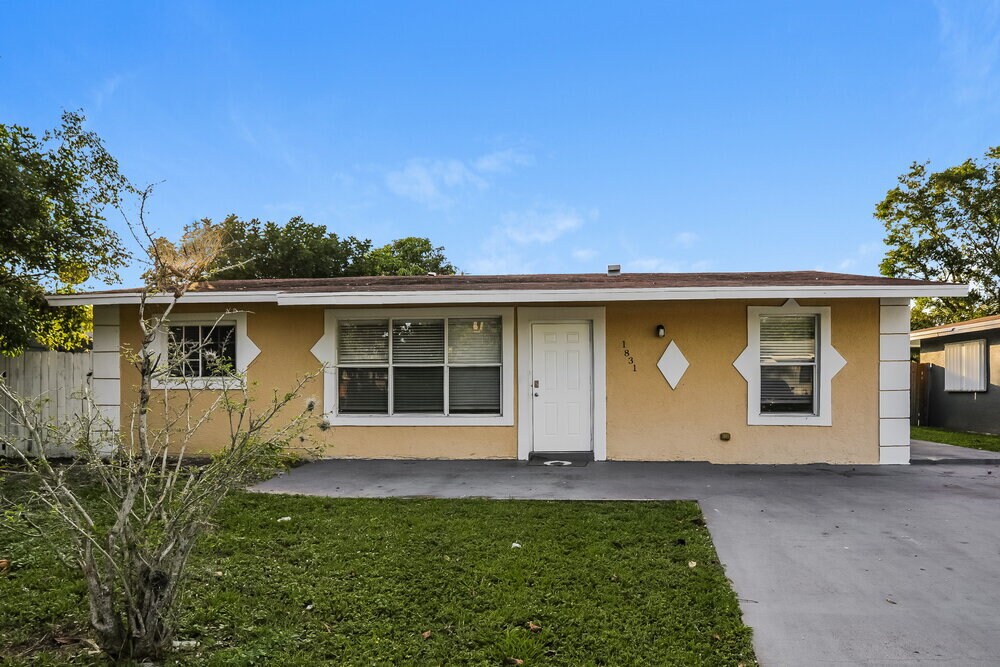 1831 NW 2nd Ave in Pompano Beach, FL - Building Photo