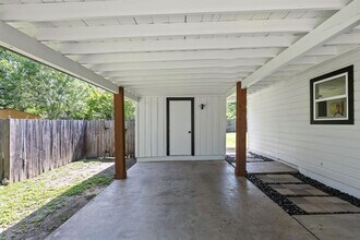 5803 Blythewood Dr in Austin, TX - Building Photo - Building Photo