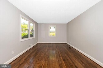 13205 Okinawa Ave in Rockville, MD - Building Photo - Building Photo