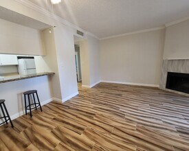 7025 Holiday Dr in Galveston, TX - Building Photo - Building Photo