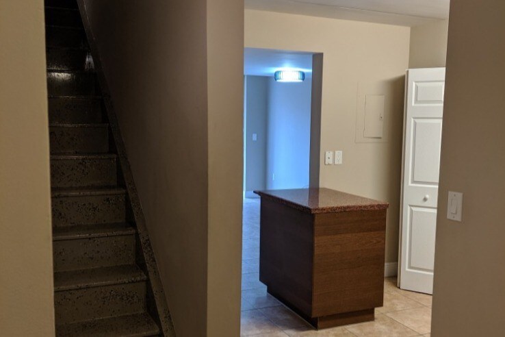 6045 NW 186th St in Miami Gardens, FL - Building Photo