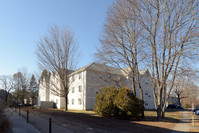 Park Court in Mansfield, MA - Foto de edificio - Building Photo