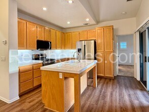 11630 Miro Cir in San Diego, CA - Building Photo - Building Photo