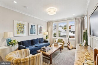 1724 34th St NW in Washington, DC - Building Photo - Building Photo