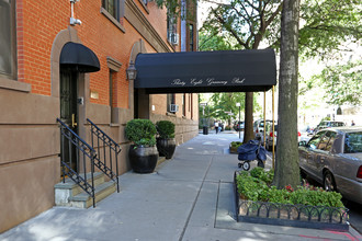 38 Gramercy Park N in New York, NY - Building Photo - Building Photo