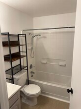 1915 10th St, Unit 1915 10th St Apt #1 in Sacramento, CA - Building Photo - Building Photo