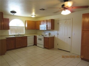 2631 Chambers Ave in Kingman, AZ - Building Photo - Building Photo