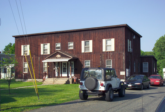 204 Arcade St in Chicopee, MA - Building Photo - Building Photo