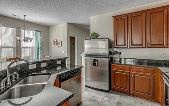 320 Kiskadee Loop in Conway, SC - Building Photo - Building Photo