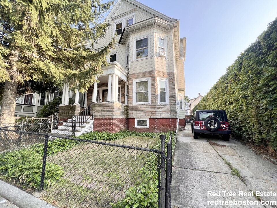3 Mount Vernon St, Unit 1 in Boston, MA - Foto de edificio