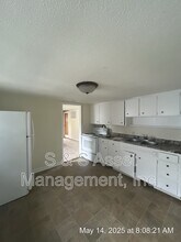 717 N Sycamore St in Lansing, MI - Building Photo - Building Photo