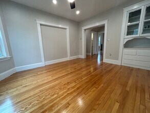 66 Perthshire Rd, Unit 1 in Boston, MA - Building Photo - Building Photo