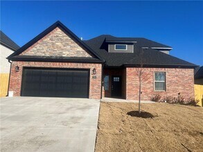 7202 SW Basswood Ave in Bentonville, AR - Building Photo - Building Photo