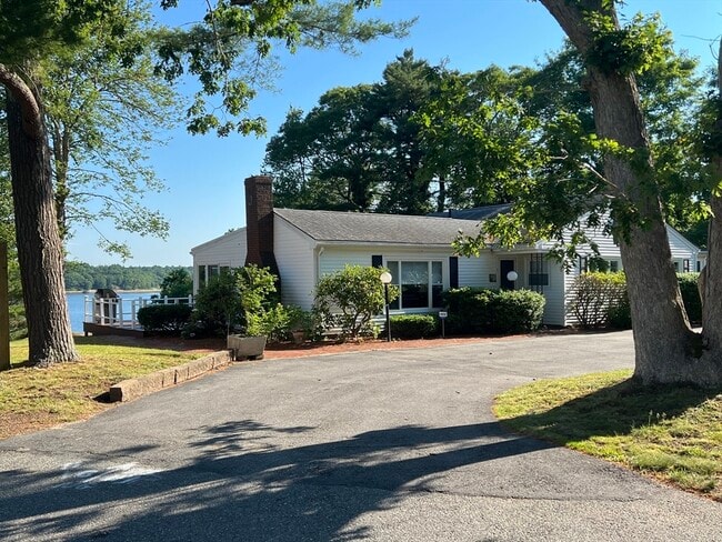 property at 1 Kerna Dr