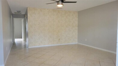 1102 Halton Ct in Sun City Center, FL - Building Photo - Building Photo