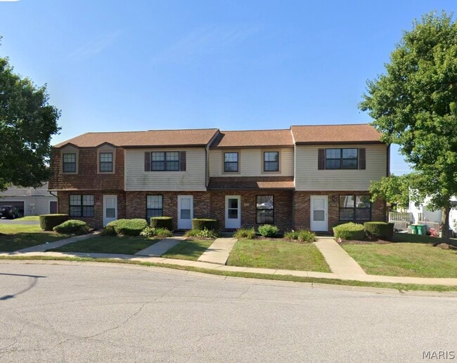 property at 411 Donna Dr