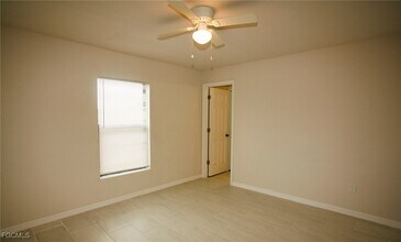 1313 SE 8th Pl in Cape Coral, FL - Building Photo - Building Photo