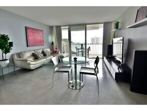 670 Prospect St, Unit Ka Hale Moi in Honolulu, HI - Building Photo - Building Photo