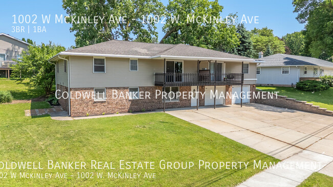 1002 W McKinley Ave
