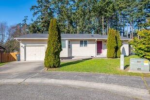 1518 NW 9th Pl in Oak Harbor, WA - Building Photo