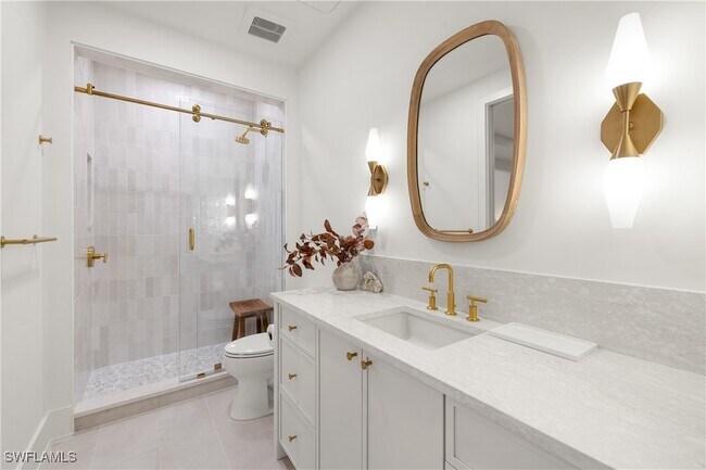 82 9th St S in Naples, FL - Building Photo - Building Photo