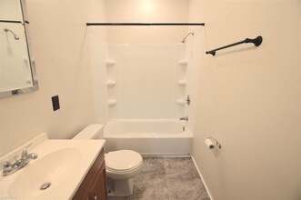 2020 N Delaware St-Unit -Apt 3 in Indianapolis, IN - Building Photo - Building Photo