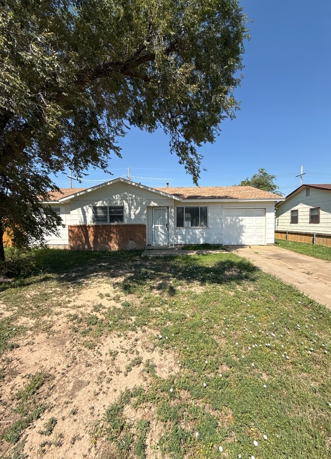 property at 2403 N Osage St